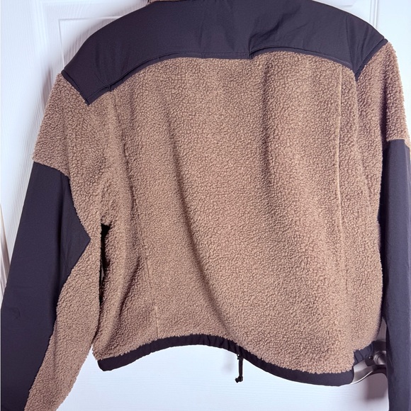 SOLDOUT SKIMS Chocolate and Black Fleece Jacket - Picture 8 of 8